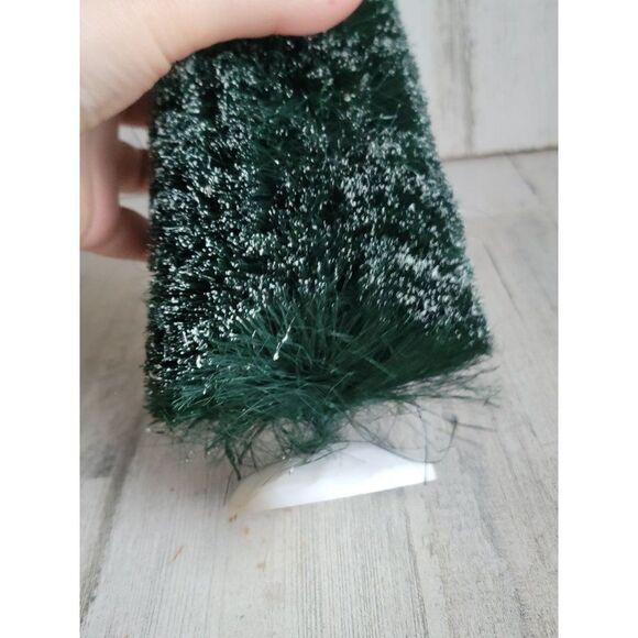 Dept 56 frosted pine tree Snow Village accessory Xmas - Picture 5 of 7